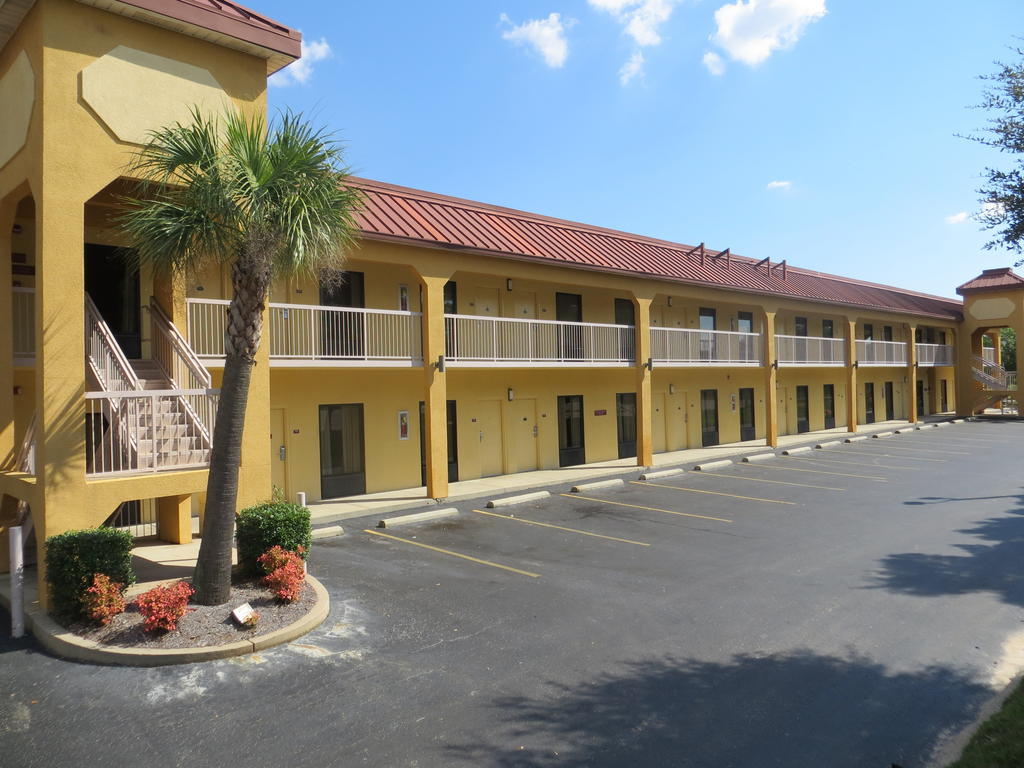 Fairview Inn & Suites Mobile Exterior photo